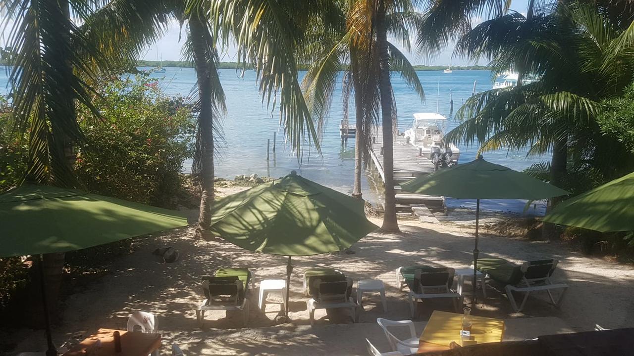 Soggy Peso Bed & Cocktail Isla Mujeres